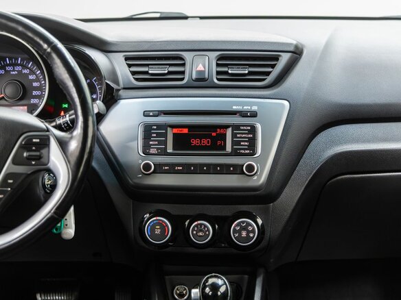 2015 Kia Rio 6-speed III, белый, 1268000 рублей - вид 19