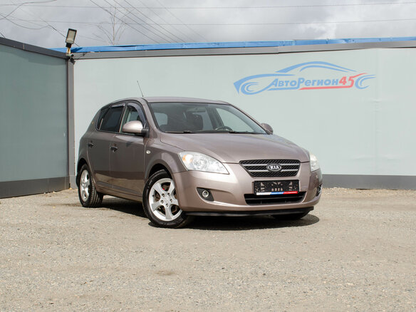 2008 Kia Ceed I, бежевый - вид 4