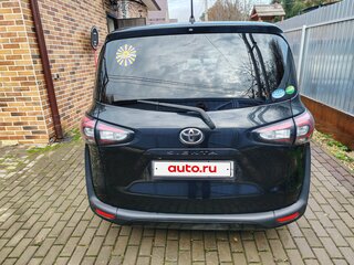 2020 Toyota Sienta II Рестайлинг, чёрный, 1550000 рублей, вид 4