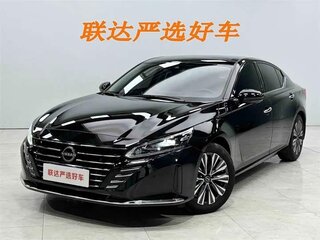 2023 Nissan Altima VI (L34) Рестайлинг, чёрный, 1548999 рублей, вид 3