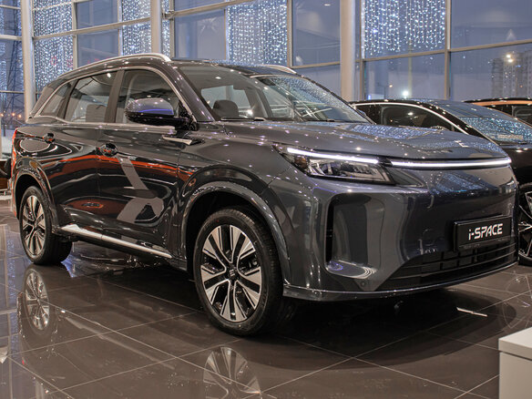 2026 Evolute i-Space I Рестайлинг, серый, 3890000 рублей - вид 3