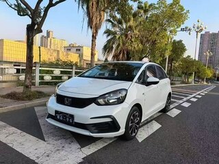 2022 Honda Fit IV Рестайлинг, белый, 863555 рублей, вид 1