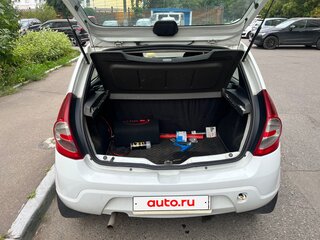 2011 Renault Sandero I, белый, 340000 рублей, вид 5