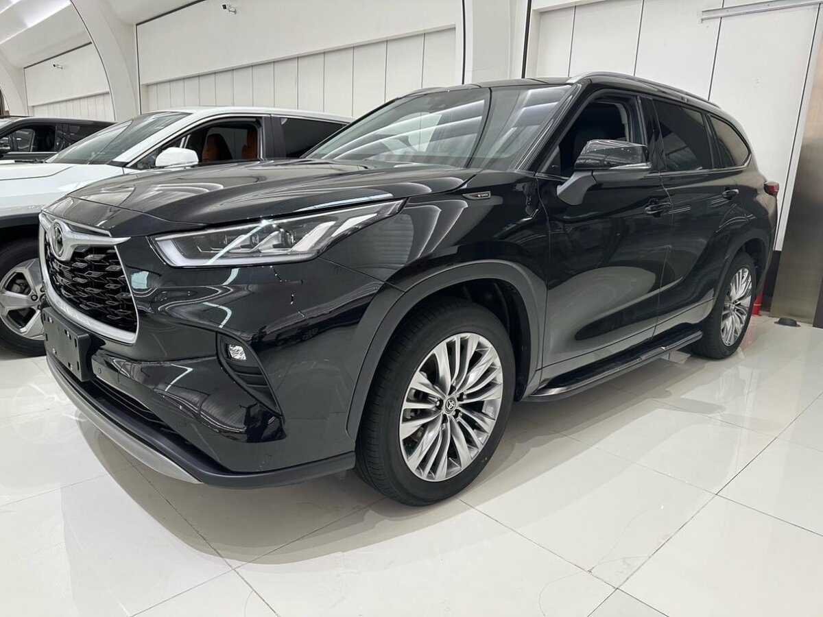 Открыть фотографии: Toyota Highlander IV (XU70)