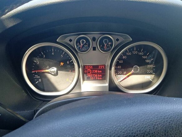 2008 Ford Focus II Рестайлинг, чёрный, 350000 рублей - вид 5
