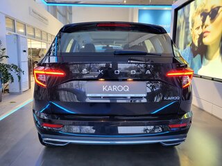 2025 Skoda Karoq I, чёрный, 3448000 рублей, вид 5