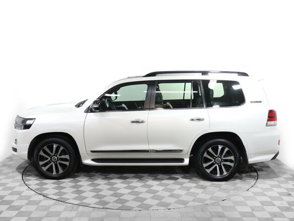 2017 Toyota Land Cruiser 200 Series Рестайлинг 2, белый - вид 7
