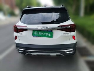 2021 Kia KX3, белый, 1576748 рублей, вид 3