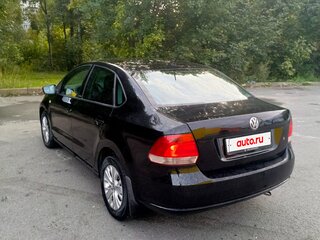 2014 Volkswagen Polo V, чёрный, 550000 рублей, вид 4