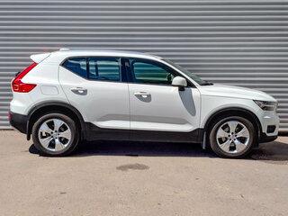 2020 Volvo XC40 I, белый, 2955000 рублей, вид 4
