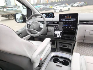 2021 Hyundai Staria I, серый, 5100000 рублей, вид 3