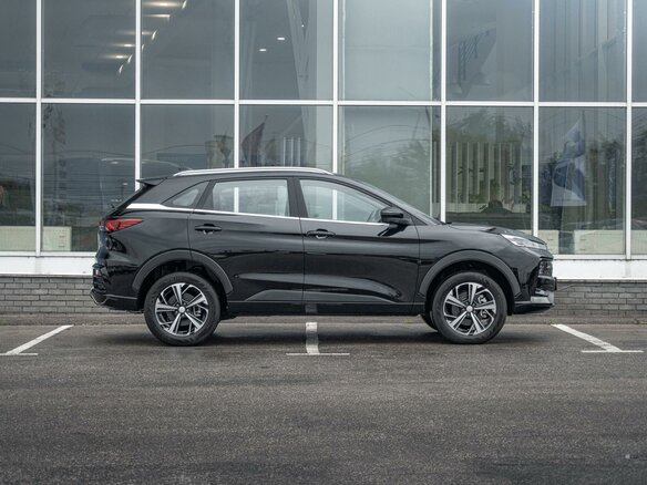 2024 JAC JS6, чёрный, 2399000 рублей - вид 4