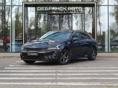 2021 Kia K5 III, синий, 2645000 рублей, вид 1