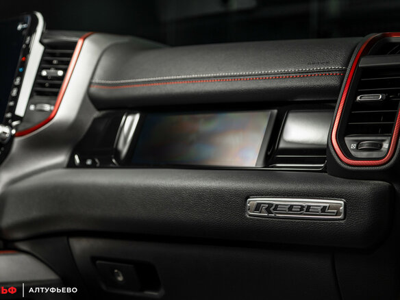 2025 Ram 1500 Crew Cab V Рестайлинг, чёрный, 9290000 рублей - вид 18
