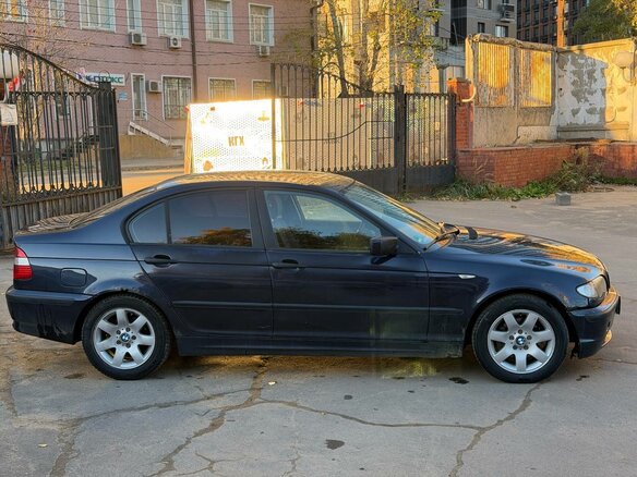 2002 BMW 3 серии 318i IV (E46) Рестайлинг, синий, 499000 рублей - вид 3