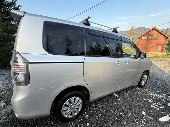 2008 Toyota Voxy II (R70), серебристый, 1000000 рублей - вид 6