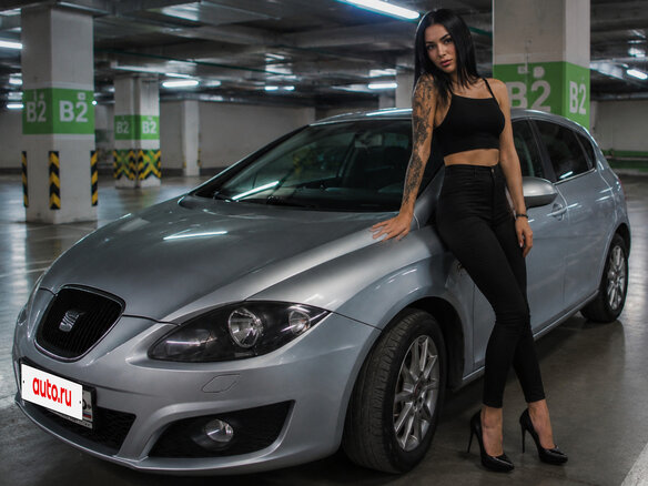 2011 SEAT Leon II Рестайлинг, серебристый, 1075000 рублей