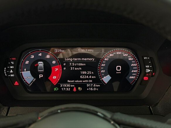 2022 Audi A3 35 TFSI Long IV (8Y), серебристый, 2490000 рублей - вид 11