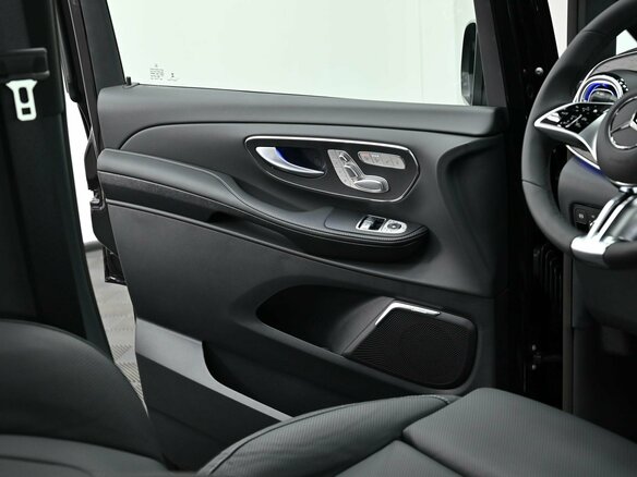 2026 Mercedes-Benz V-Класс Extra Long 300 d экстра длинный III (W447) Рестайлинг 2, чёрный, 13900000 рублей - вид 22