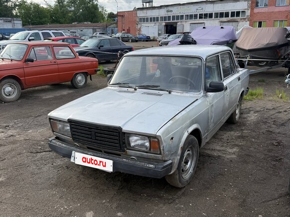 2010 Lada (ВАЗ) 2107, серебристый - вид 1
