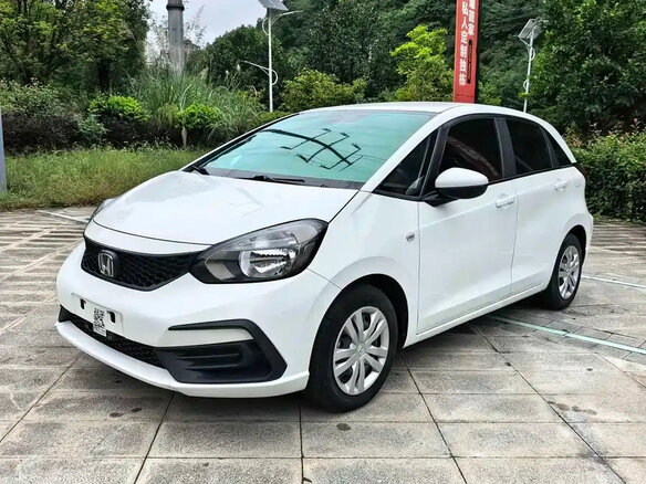 2021 Honda Fit IV, белый, 1198400 рублей - вид 2