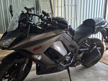 2012 Kawasaki Z 1000SX, серый, 700000 рублей, вид 1