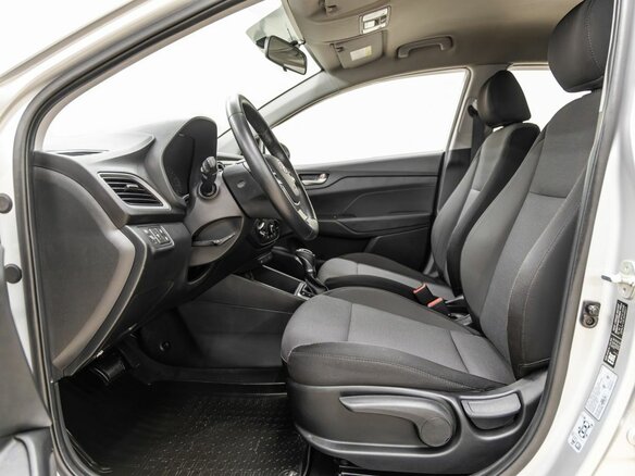 2017 Hyundai Solaris II, серебристый - вид 28