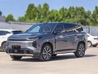 2025 GAC Trumpchi S7 I, серый, 5040000 рублей, вид 2