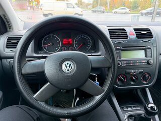 2004 Volkswagen Golf V, синий, 420000 рублей, вид 2