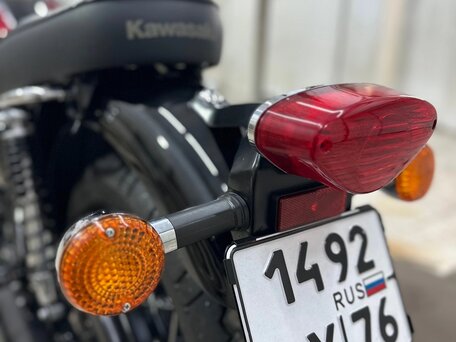 2013 Kawasaki W 800, красный, 629000 рублей, вид 4