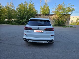 2019 BMW X5 40i IV (G05/G18), белый, 5650000 рублей, вид 5