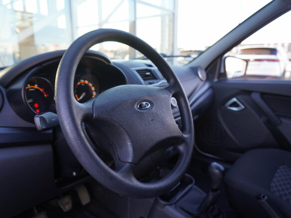 2023 Lada (ВАЗ) Granta I Рестайлинг, белый, 841000 рублей - вид 10