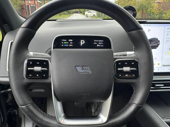 2023 Li Auto (Lixiang) L9 44.5 kWh I, чёрный, 5750000 рублей - вид 16