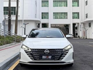 2022 Nissan Altima VI (L34) Рестайлинг, белый, 2250000 рублей, вид 2