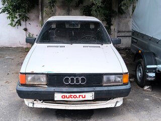 1985 Audi 80 III (B2), белый, 65000 рублей, вид 3