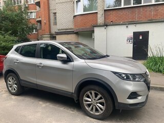 2020 Nissan Qashqai II Рестайлинг, серебристый, 1630000 рублей, вид 3