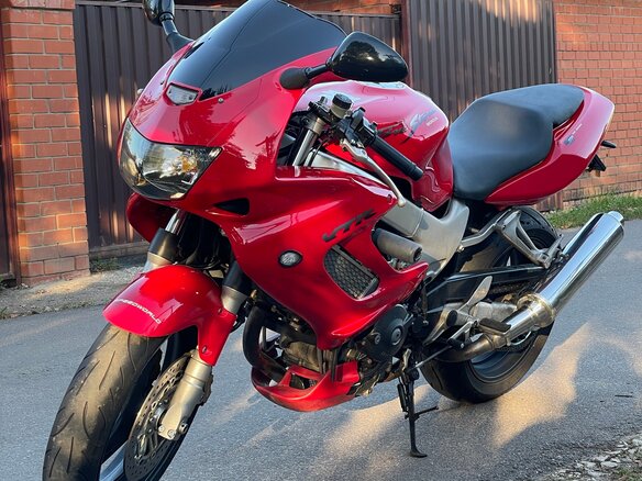 1999 Honda VTR 1000, красный, 350000 рублей - вид 1