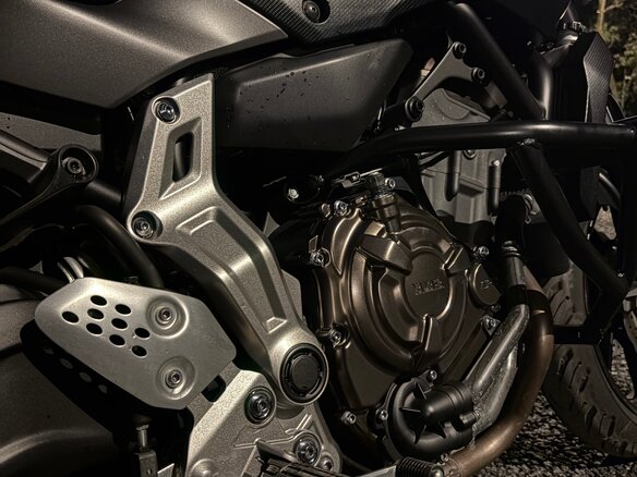 2015 Yamaha MT-07 (FZ-07), чёрный, 680000 рублей - вид 4