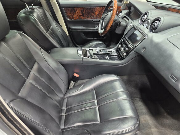 2015 Jaguar XJ IV (X351) Рестайлинг, белый, 1470000 рублей - вид 13