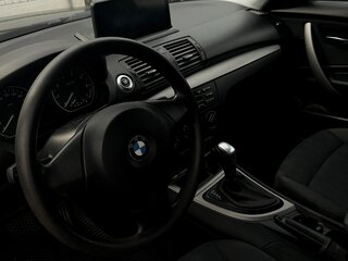 2010 BMW 1 серии 116i I (E81/E82/E87/E88) Рестайлинг, чёрный, 850000 рублей, вид 3