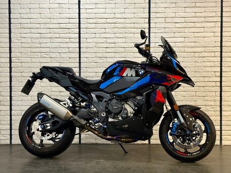 2024 BMW M 1000 XR, синий, 3380000 рублей, вид 1