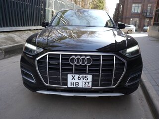 2020 Audi Q5 45 TFSI II (FY) Рестайлинг, чёрный, 3390000 рублей, вид 3