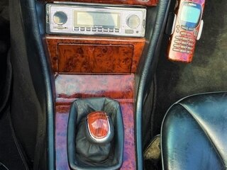 1992 Mercedes-Benz W124 300, пурпурный, 2200000 рублей, вид 2