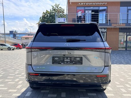 2026 Toyota bZ3X 58.3 kWh, серый, 3099000 рублей, вид 4
