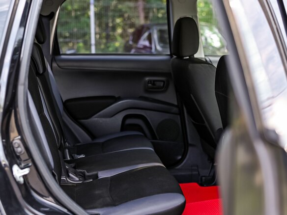 2009 Mitsubishi Outlander II Рестайлинг, чёрный - вид 9