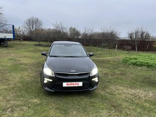 2018 Kia Rio IV, чёрный, 1350000 рублей, вид 1