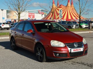 2008 Volkswagen Jetta V, красный, 450000 рублей, вид 2