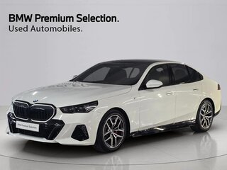 2024 BMW 5 серии 520i VIII (G60/G61/G68), белый, 5604000 рублей, вид 1