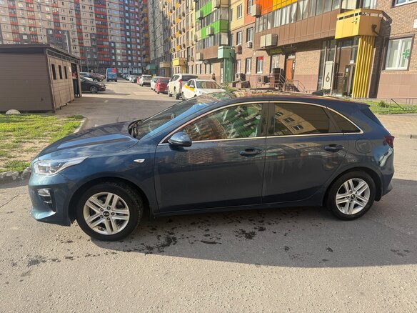 2019 Kia Ceed III, синий, 1549000 рублей - вид 3