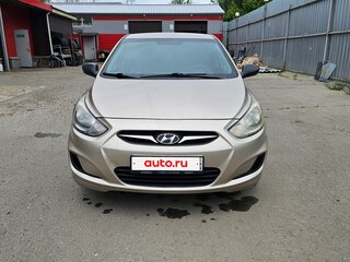 2011 Hyundai Solaris I, бежевый, 560000 рублей, вид 5
